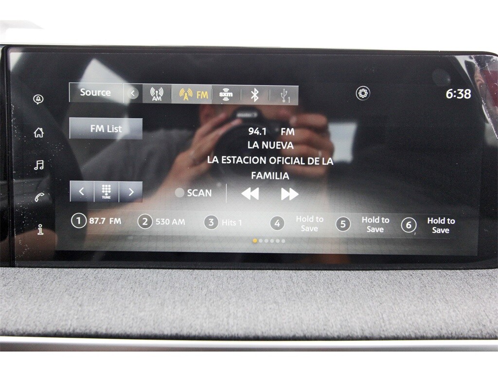 2025 Nissan Kicks SV photo 15