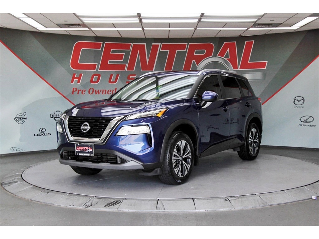 2023 Nissan Rogue SV photo 2
