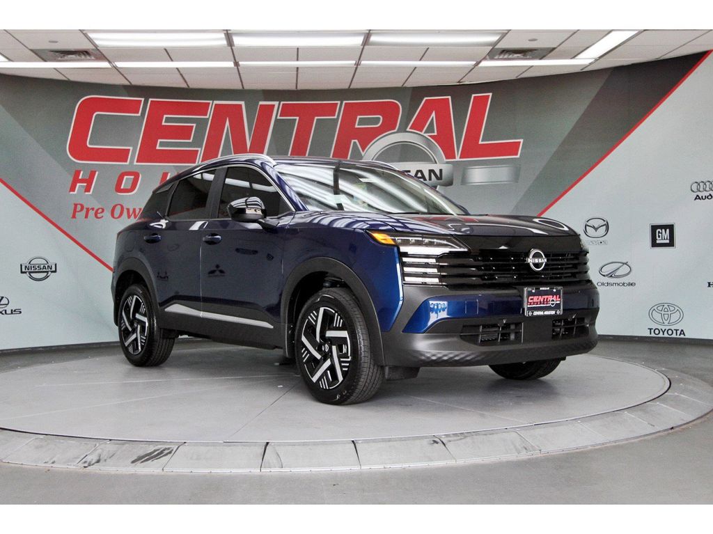 New 2026 Nissan Kicks SV