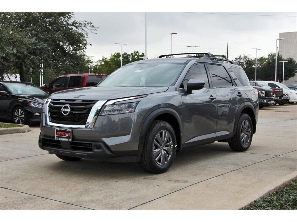 2025 Nissan Pathfinder SV photo 2
