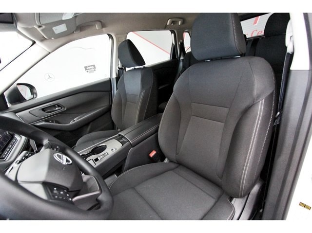 2025 Nissan Rogue S - Photo 26