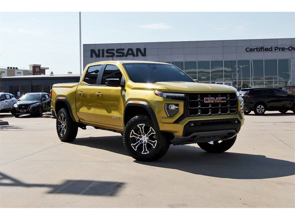 Used 2023 GMC Canyon AT4 Truck