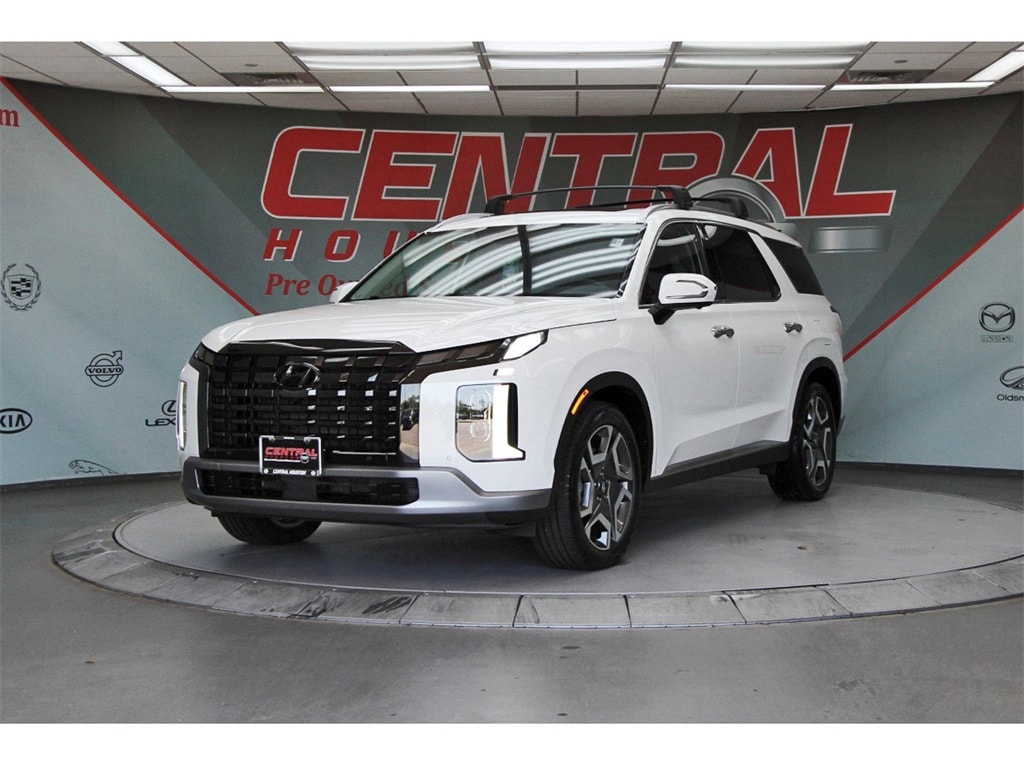 Used 2023 Hyundai Palisade Limited with VIN KM8R54GE2PU568203 for sale in Houston, TX