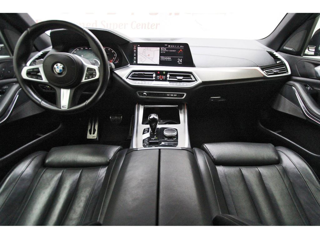 2022 BMW X5 M50i - Photo 7
