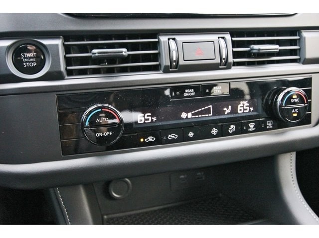 2025 Nissan Pathfinder S - Photo 26