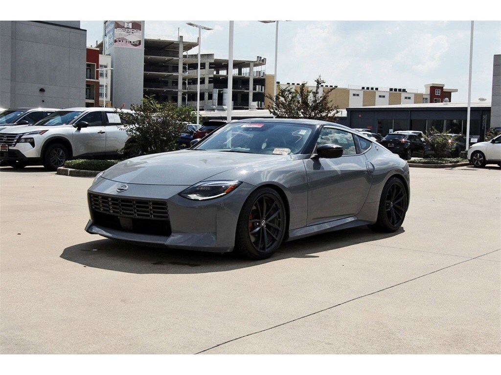 2024 Nissan Z Performance photo 2