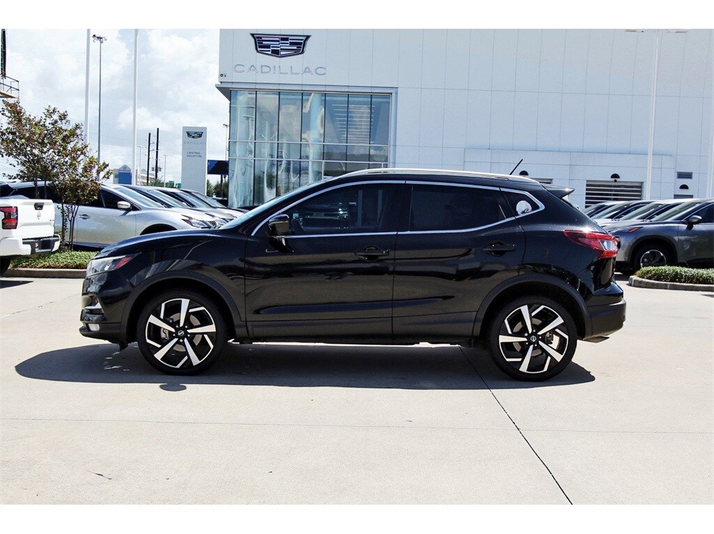 2022 Nissan Rogue Sport SL photo 3