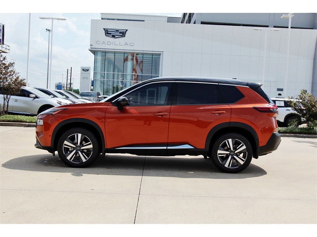 2023 Nissan Rogue SL photo 3