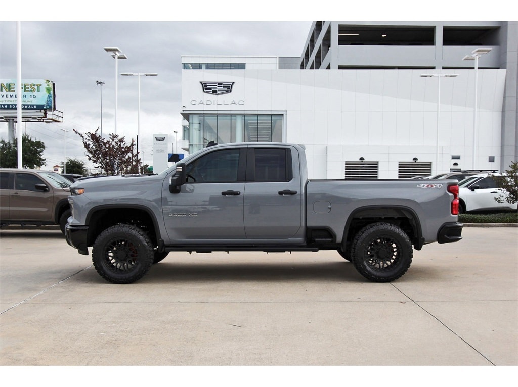 Used 2025 Chevrolet Silverado 2500 HD Custom Truck