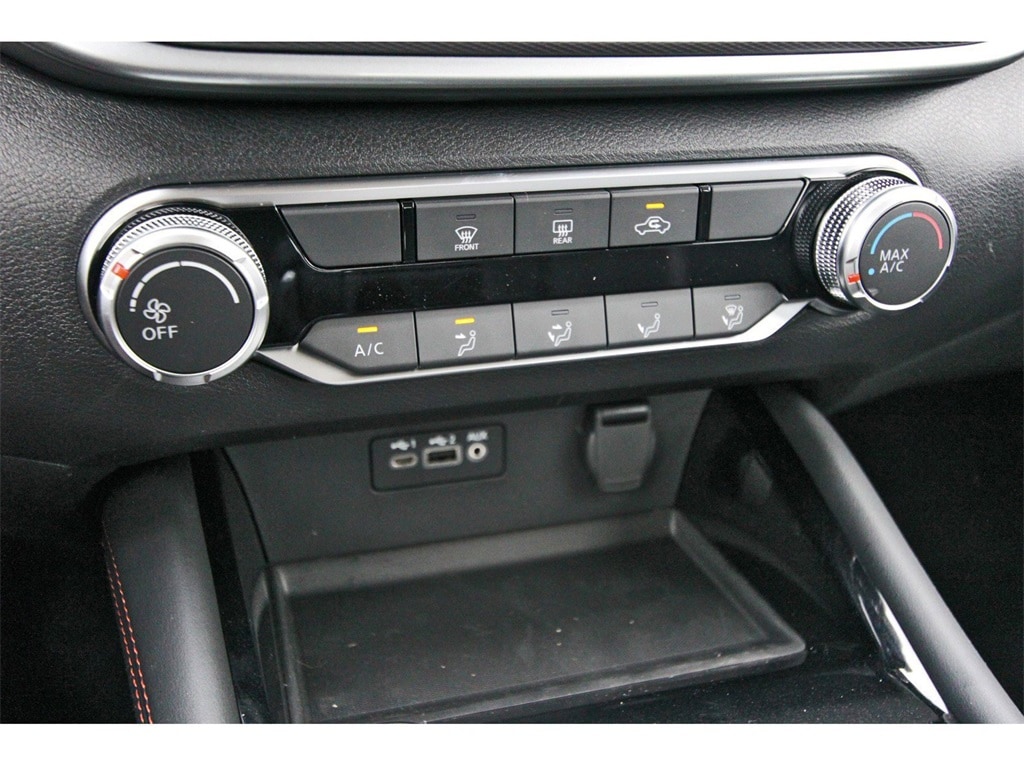 2025 Nissan Altima SR photo 25