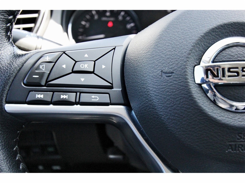 2022 Nissan Rogue Sport SL photo 11