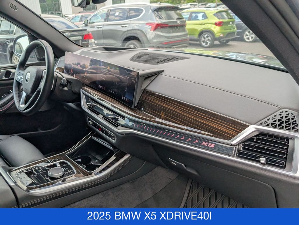 2025 BMW X5 40i - Photo 33