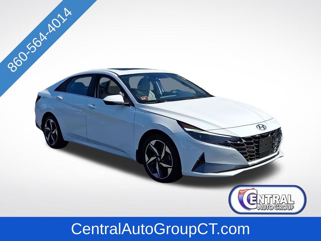 2023 Hyundai Elantra Hybrid Sedan 