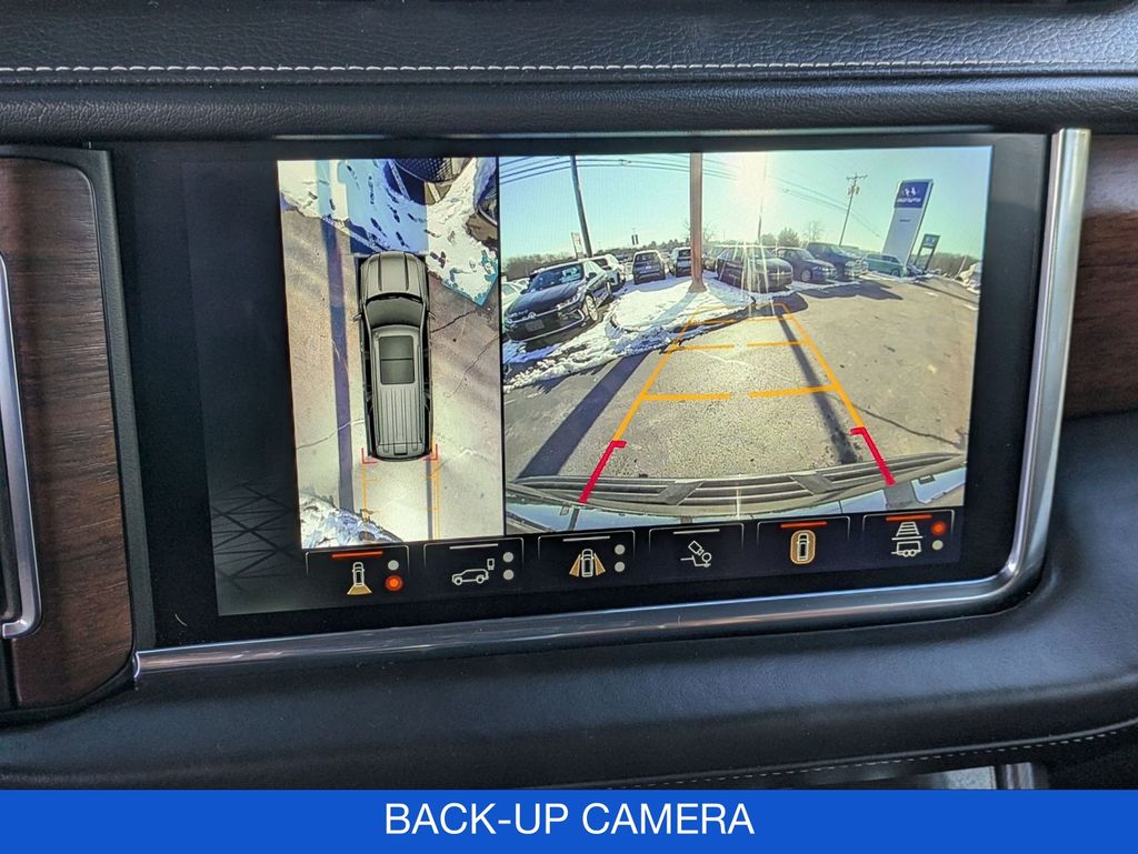 2023 GMC Yukon Denali Ultimate - Photo 27