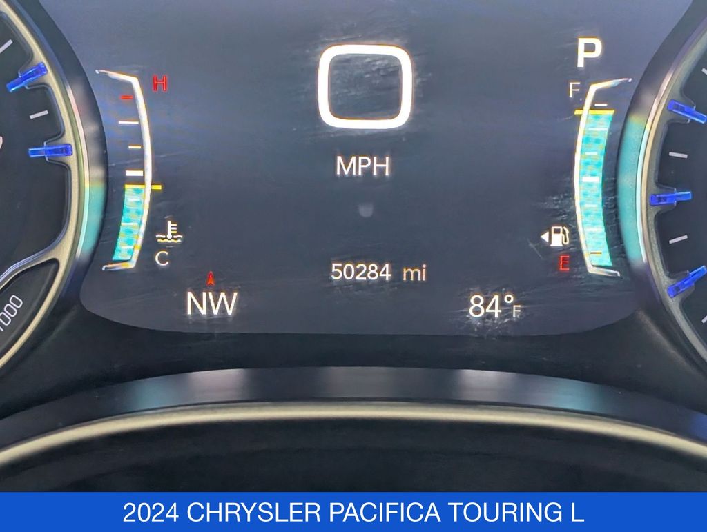 2024 Chrysler Pacifica Touring L - Photo 22