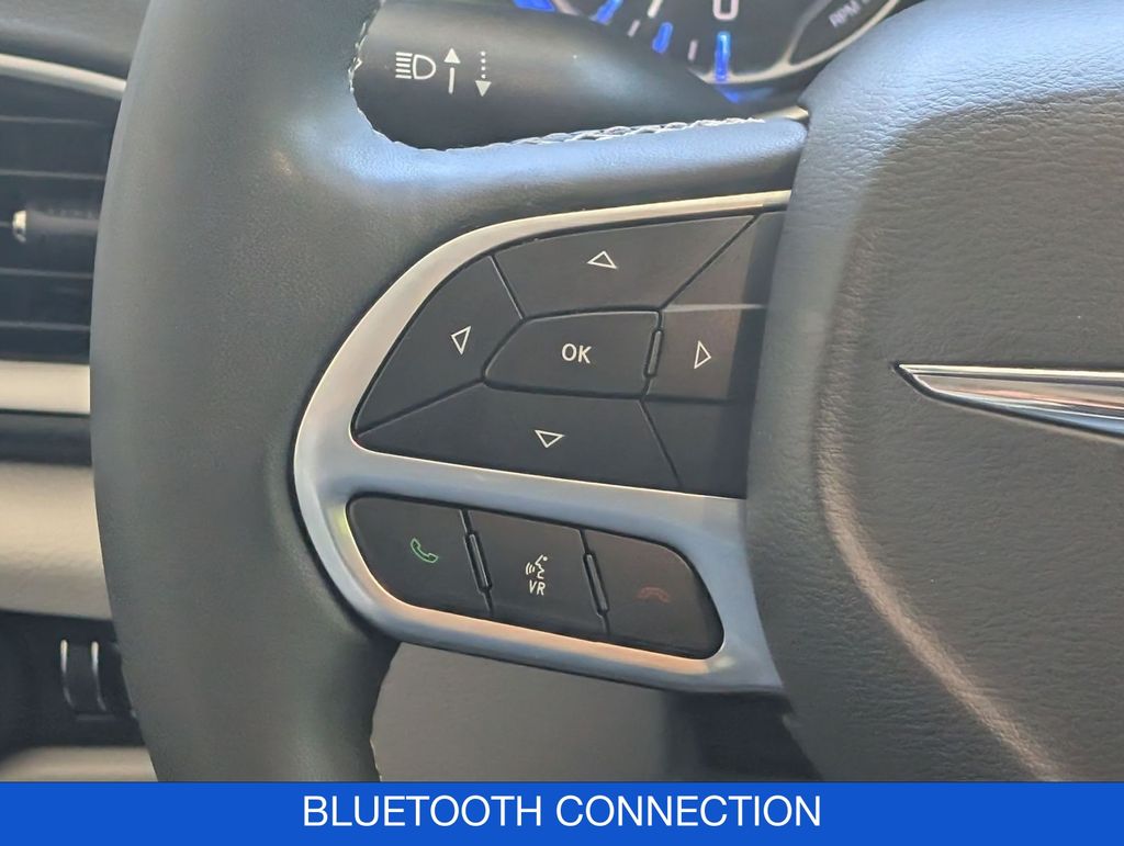 2024 Chrysler Pacifica Touring L - Photo 19