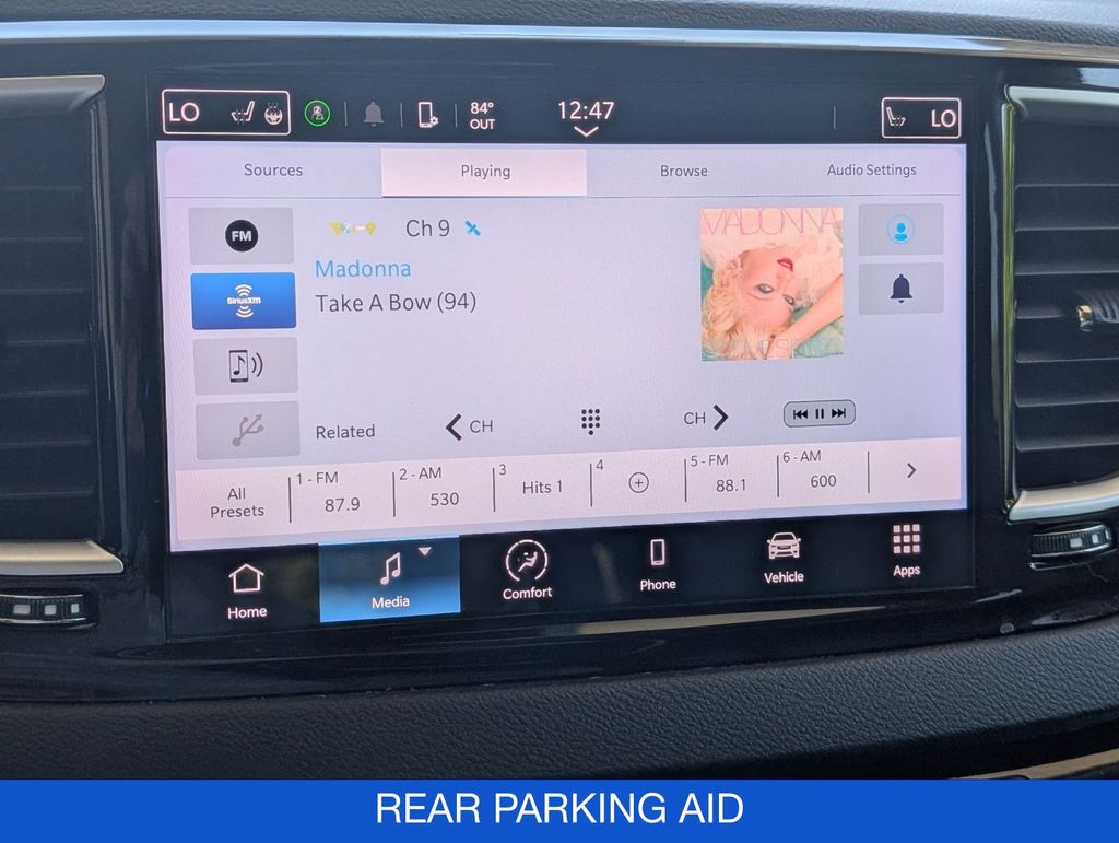 2024 Chrysler Pacifica Touring L - Photo 23