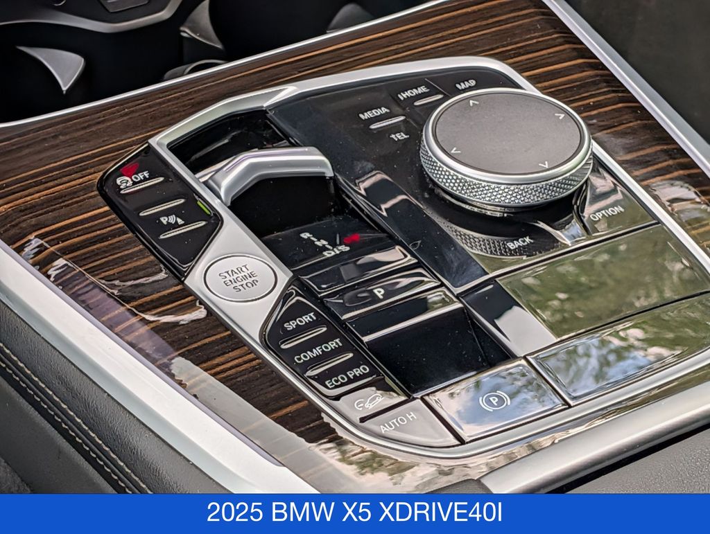 2025 BMW X5 40i - Photo 28