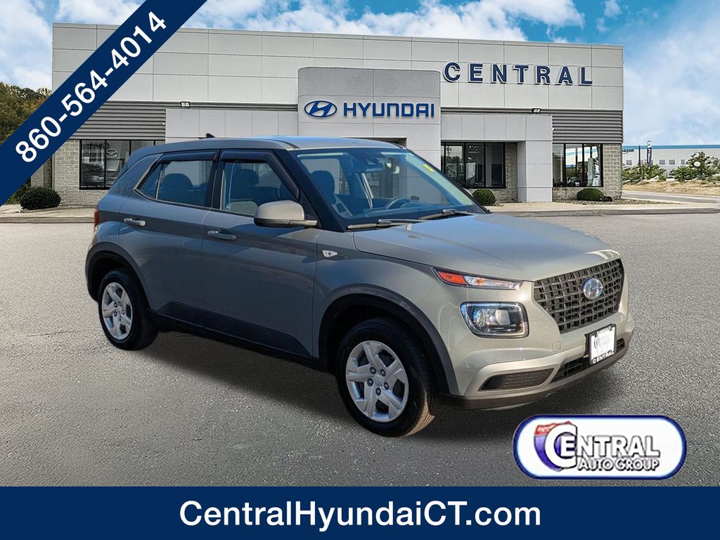 2020 Hyundai Venue SE's photo