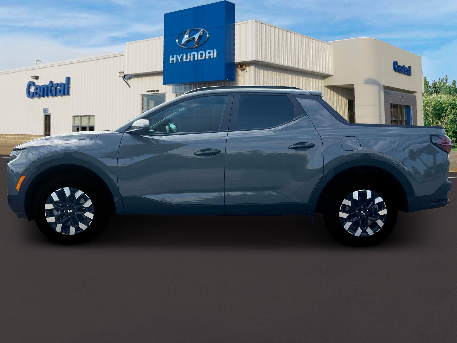 2026 Hyundai Santa Cruz SEL photo 2