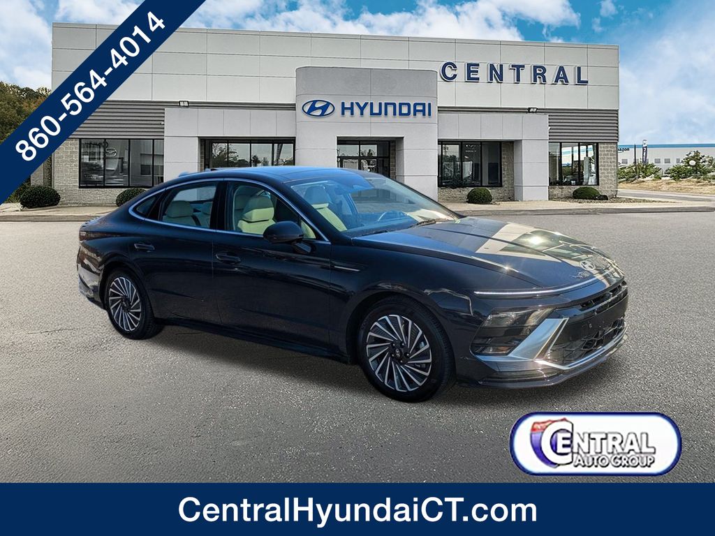2024 Hyundai Sonata Hybrid Limited's photo