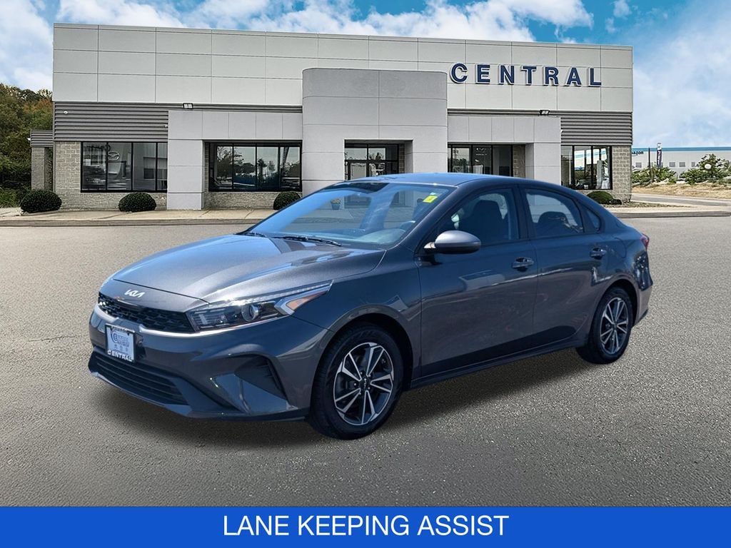 Used 2023 Kia Forte LXS Sedan