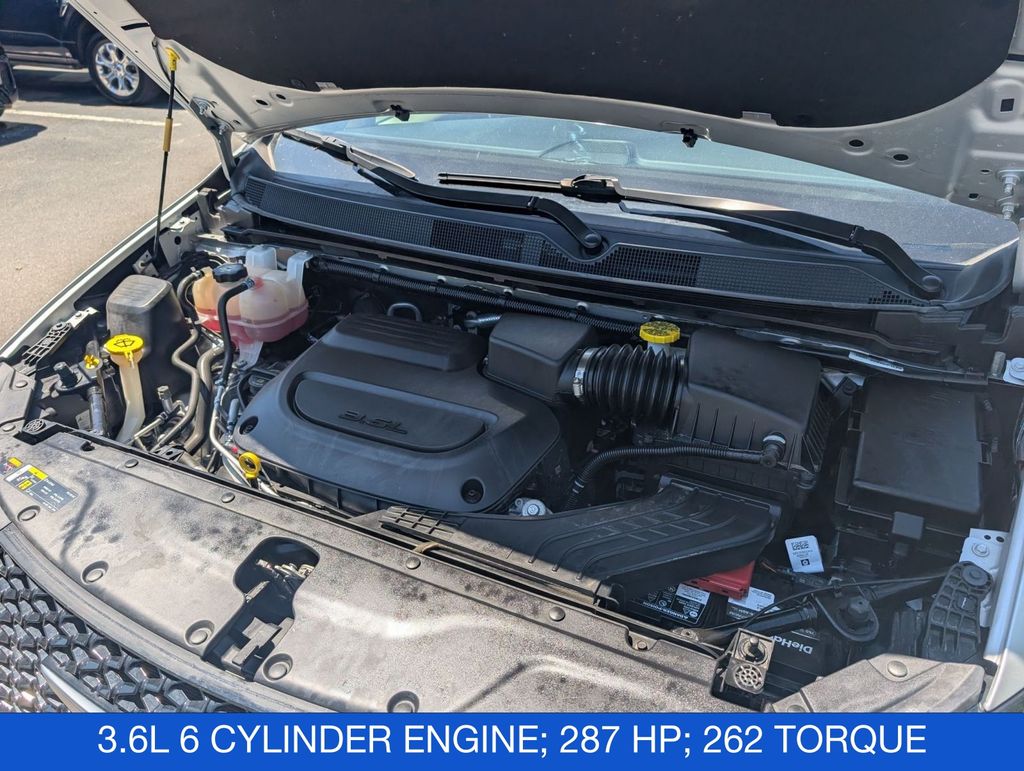 2024 Chrysler Pacifica Touring L - Photo 35