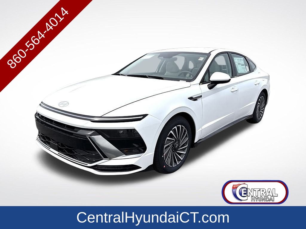 2025 Hyundai Sonata Hybrid Sedan 