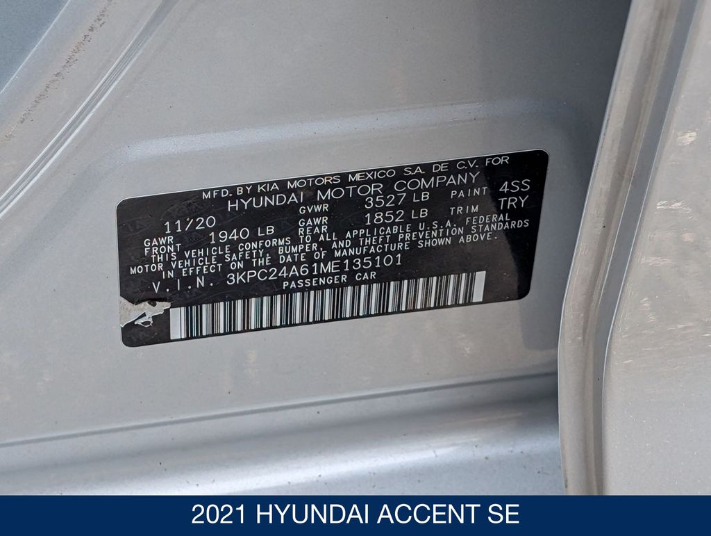 2021 Hyundai Accent SE - Photo 29