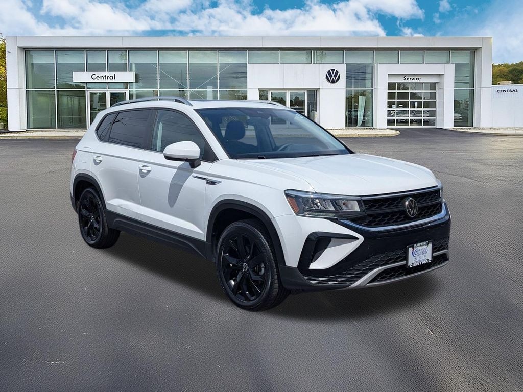 Certified 2022 Volkswagen Taos 1.5T SE SUV
