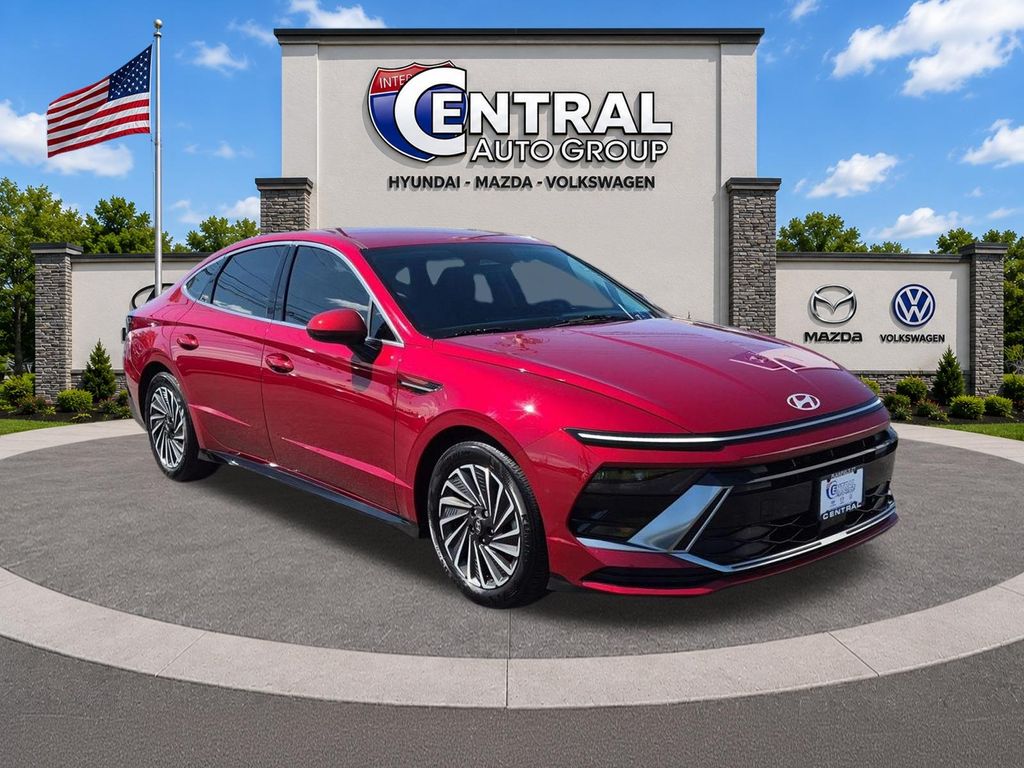 2024 Hyundai Sonata Hybrid Sedan 