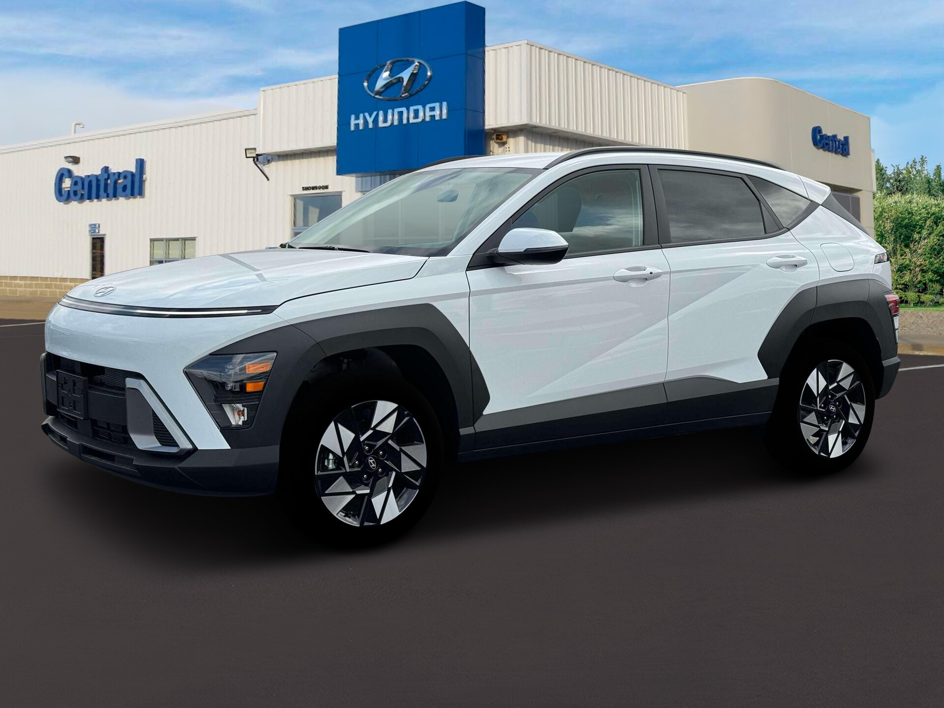 2025 Hyundai Kona SEL photo 2
