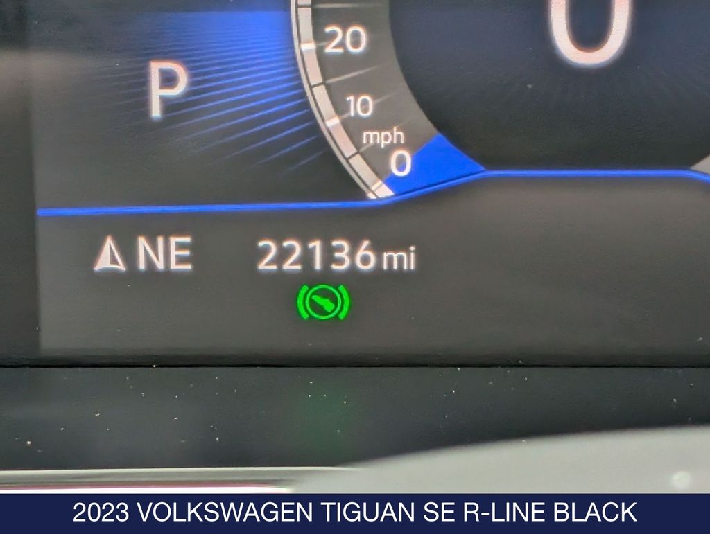 2023 Volkswagen Tiguan SE R-LINE BLACK - Photo 24