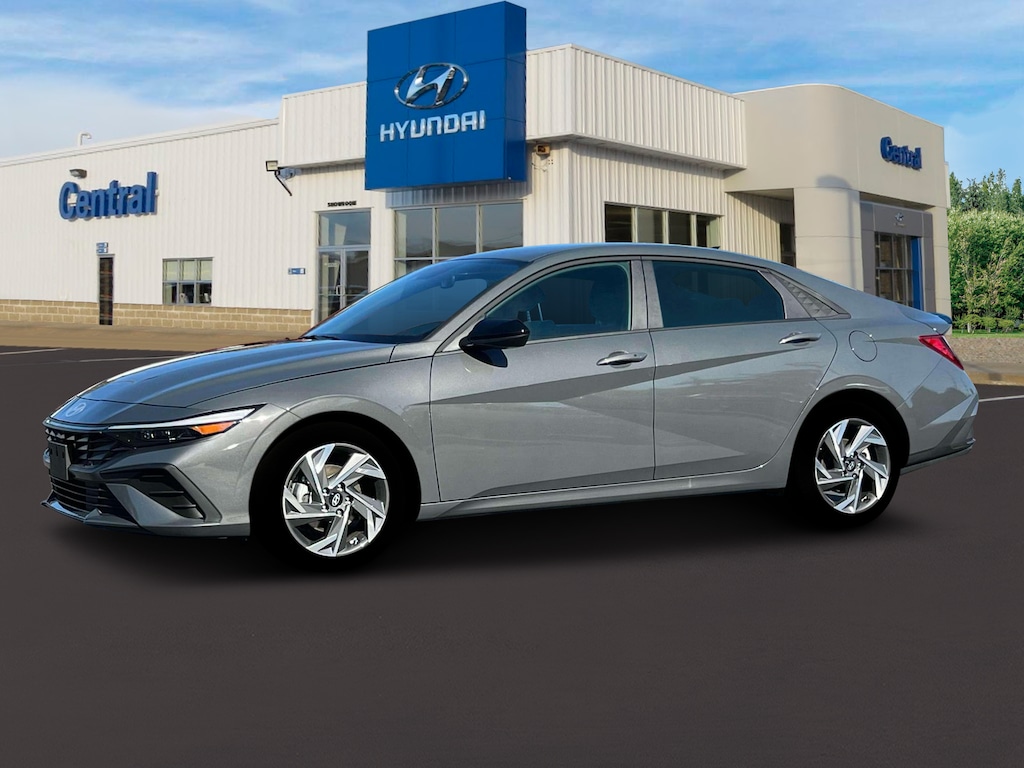 New 2025 Hyundai Elantra SEL Sport Sedan