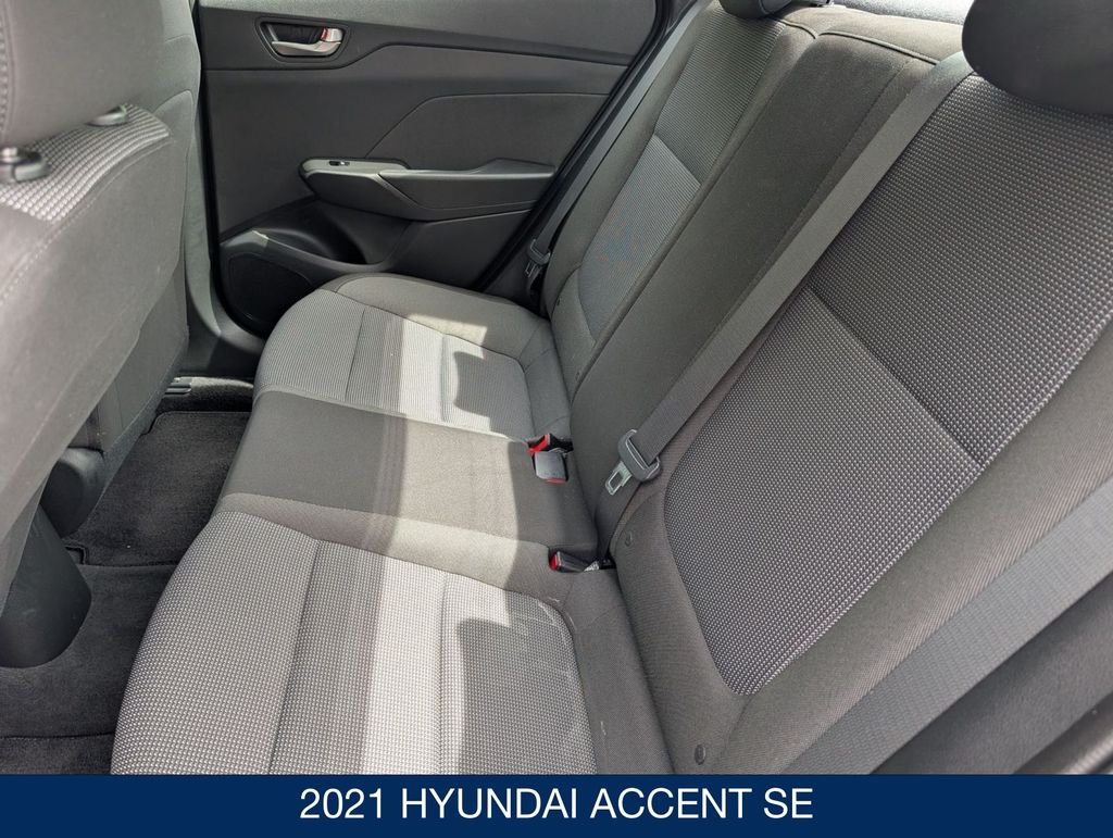 2021 Hyundai Accent SE - Photo 16