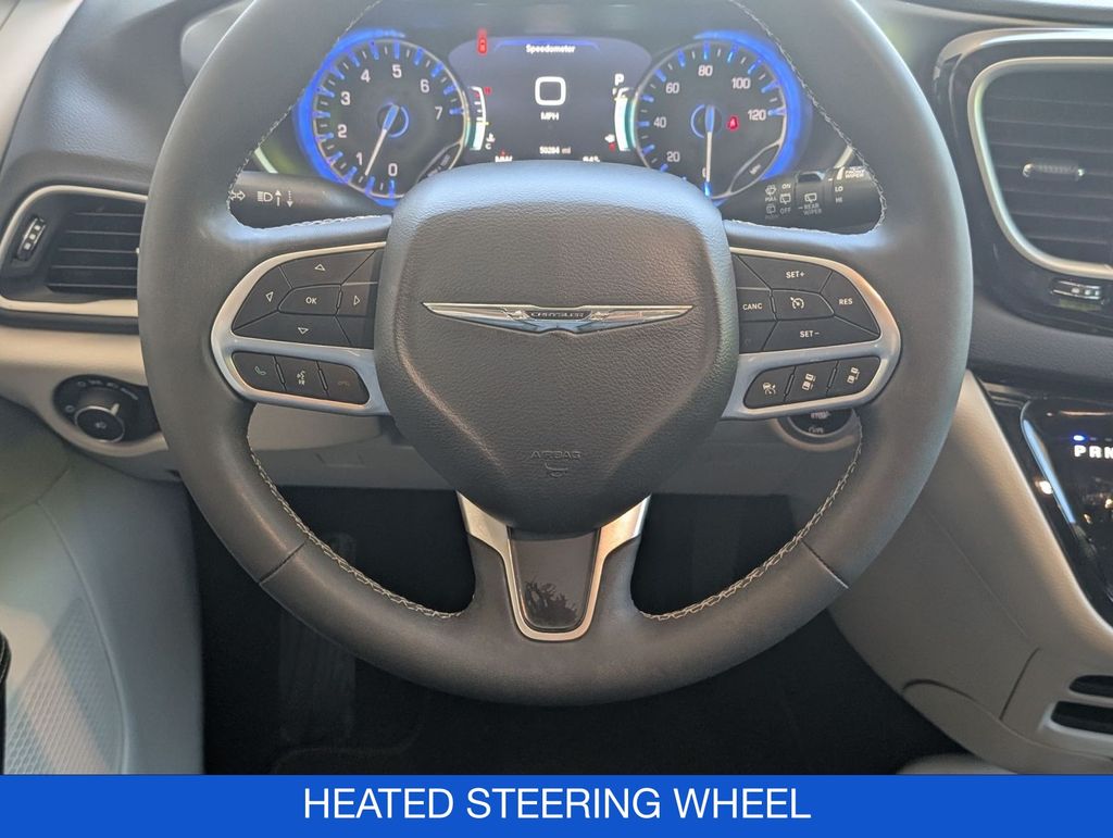 2024 Chrysler Pacifica Touring L - Photo 18