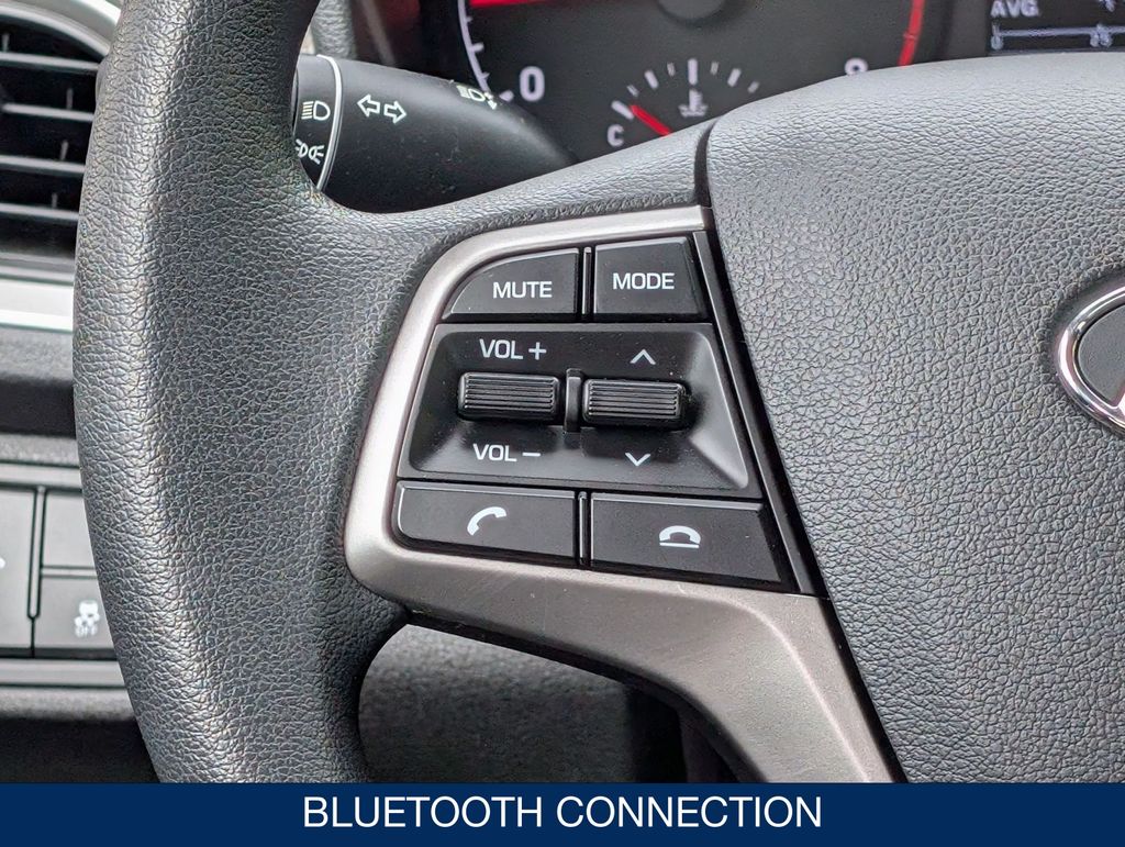 2021 Hyundai Accent SE - Photo 17