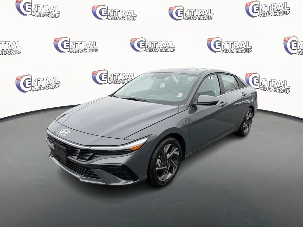 2025 Hyundai Elantra SEL