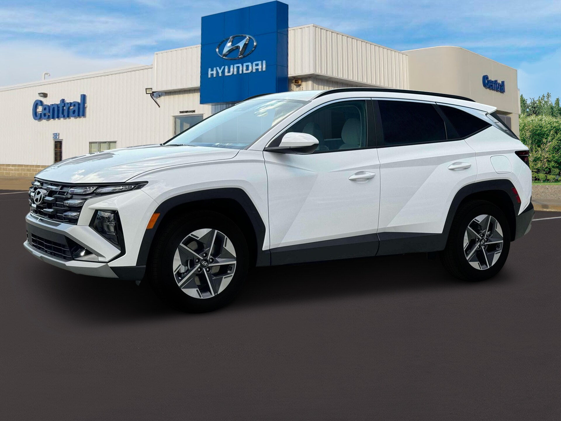 2025 Hyundai Tucson SEL photo 2