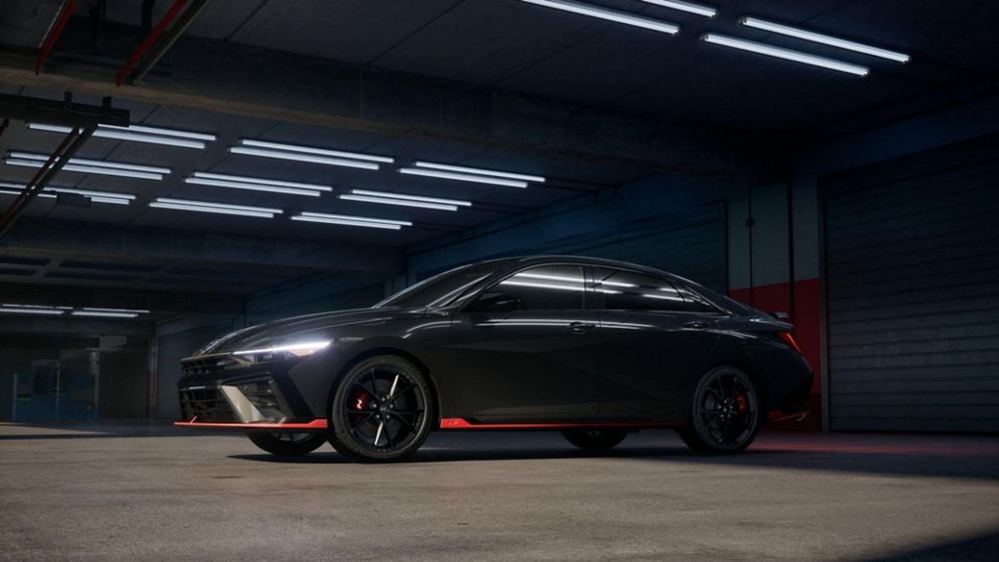 2025 Hyundai Elantra N side view