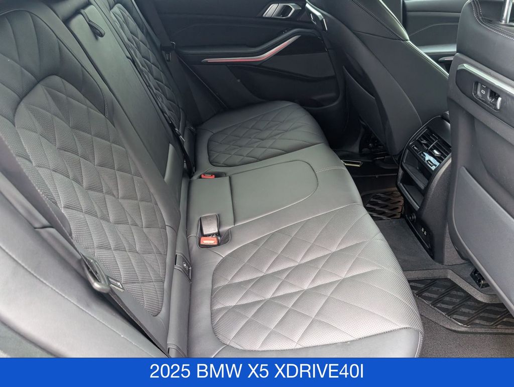 2025 BMW X5 40i - Photo 31