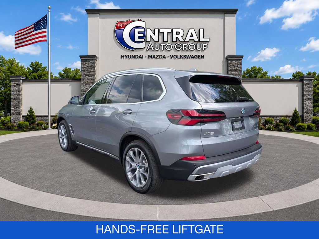 2025 BMW X5 40i - Photo 6