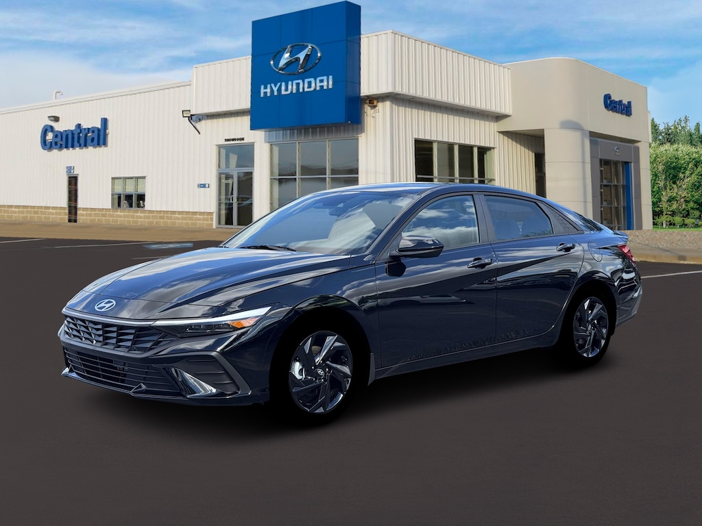 New 2026 Hyundai Elantra SEL Sport Sedan