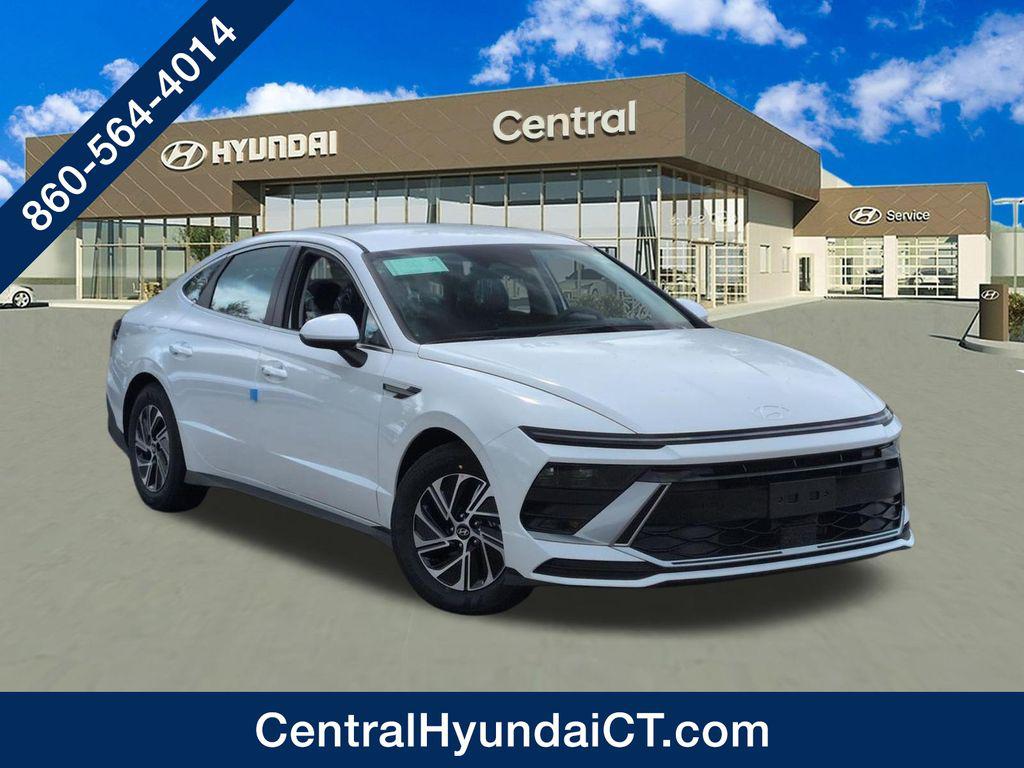 2026 Hyundai Sonata Hybrid Sedan 