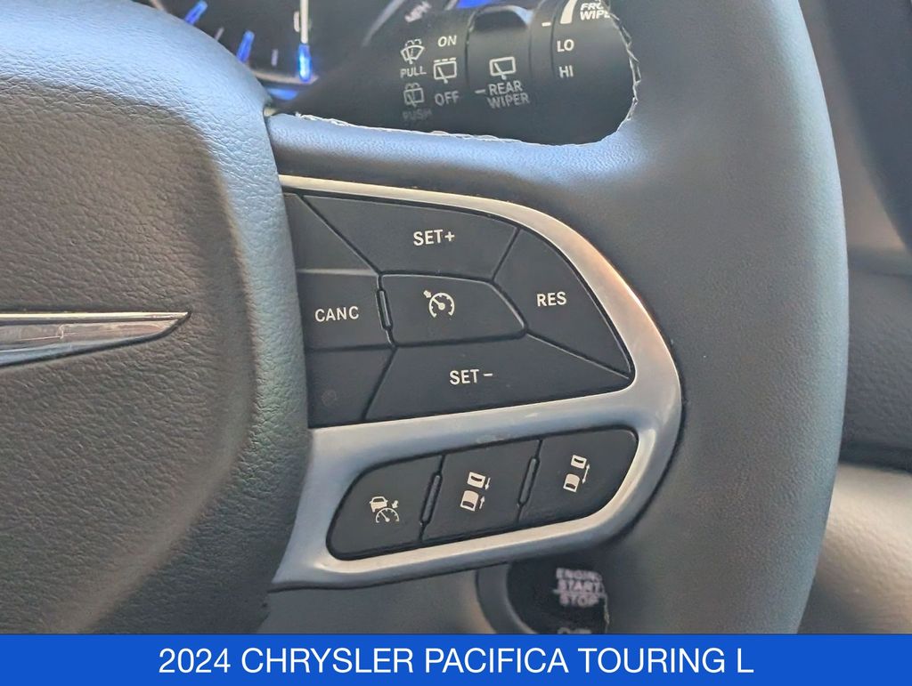2024 Chrysler Pacifica Touring L - Photo 20