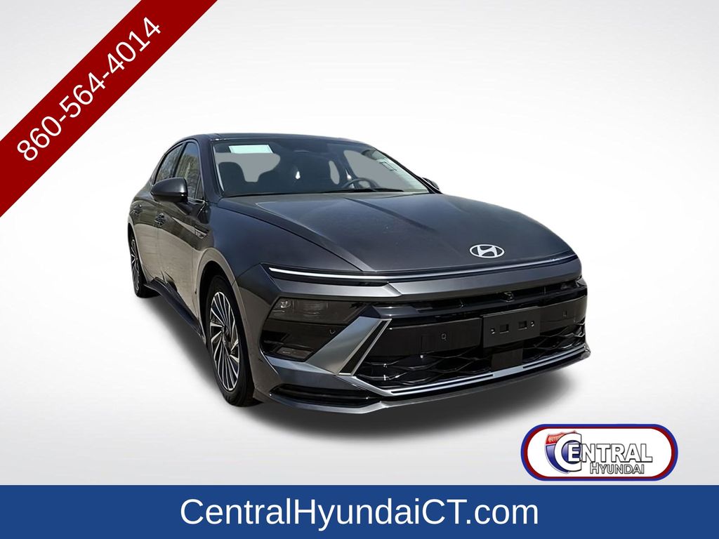 2025 Hyundai Sonata Hybrid Sedan 