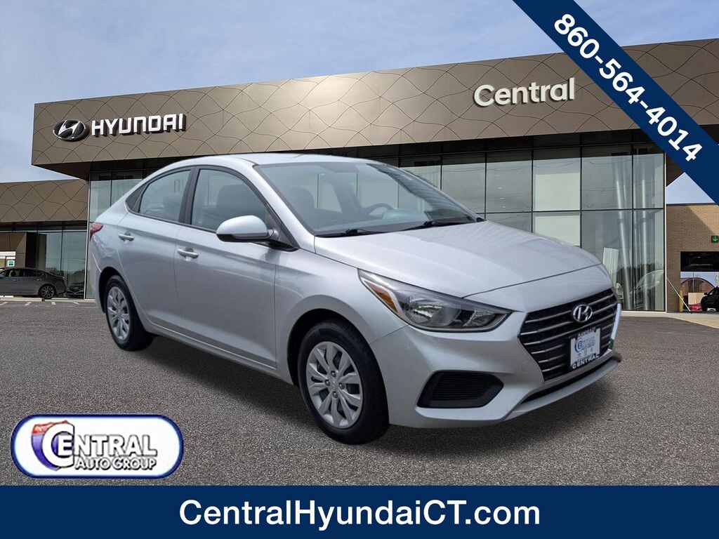 Used 2021 Hyundai Accent SE Sedan