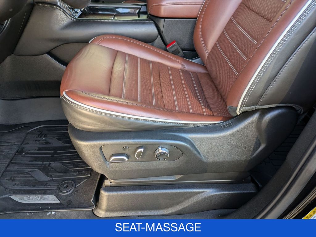 2023 GMC Yukon Denali Ultimate - Photo 17