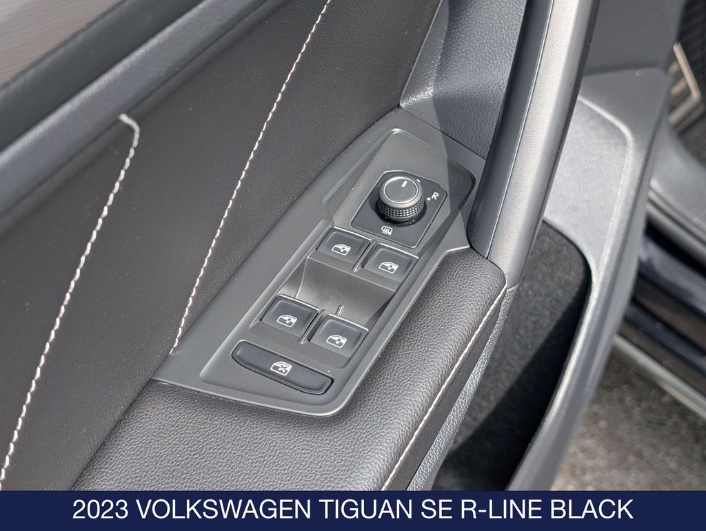 2023 Volkswagen Tiguan SE R-LINE BLACK - Photo 12