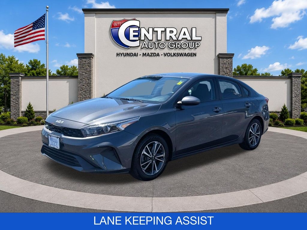 Used 2023 Kia Forte LXS Sedan